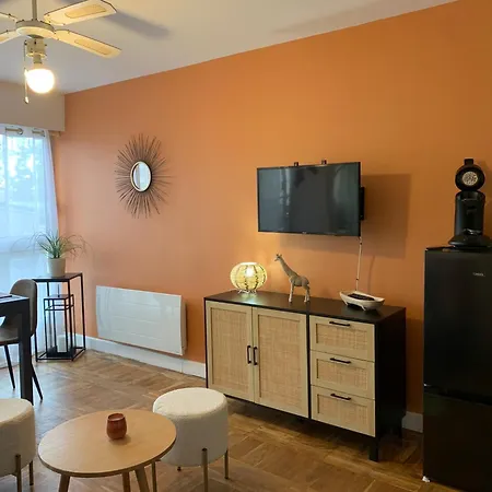 A 2 Pas De La Apartment